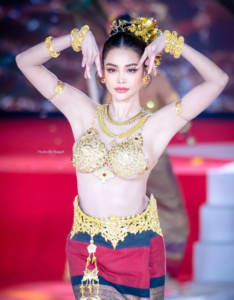 อิงฟ้า วราหะ 21