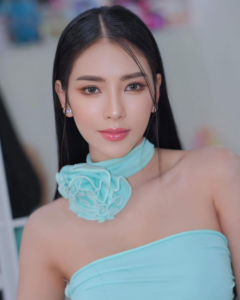 มิลค์ นริศนา 6 มิลค์ นริศรา ig