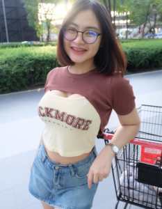 น้องปาล์มมี่ 18+