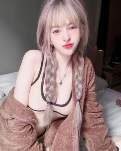 น้องน้อยหน่า อดีต