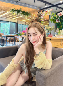 พลอย ศุภาพิชญ์ วาร์ป