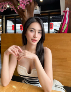 บัว รวงข้าว สูง